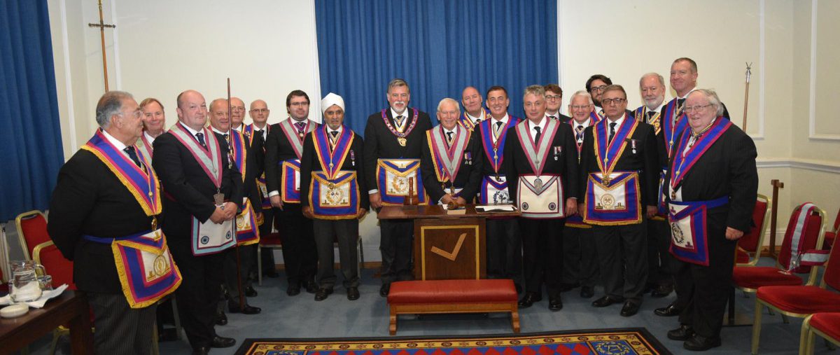 W. Bro. Cliff Sturt (APGM) makes his first official visit of the new season by attending Mapesbury lodge on the 6th September.